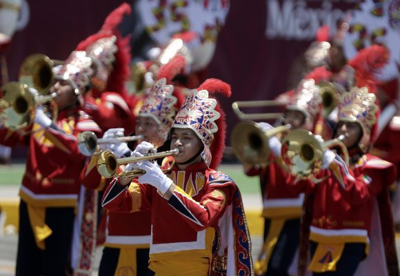 Vibran las calles de Puebla con el Desfile Conmemorativo a la Batalla del 5 de Mayo
