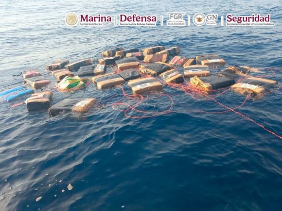 Semar asegura más de dos toneladas de cocaína en el Golfo de Tehuantepec