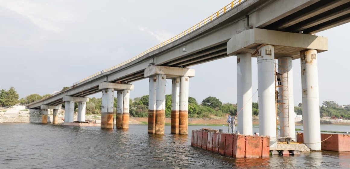 Avanza el puente de La Panga en Valsequillo; reportan avance del 98%
