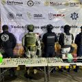 Decomisan celulares y armas punzocortantes en operativos en penales de Puebla y Tepexi