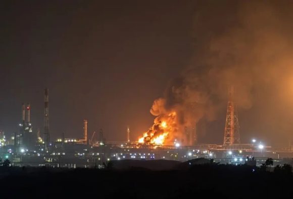 Explosión en Refinería de Salina Cruz, Oaxaca: Pemex reporta 6 lesionados