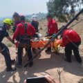 Rescatan con vida a hombre que cayó a un pozo en Santa Clara Ocoyucan
