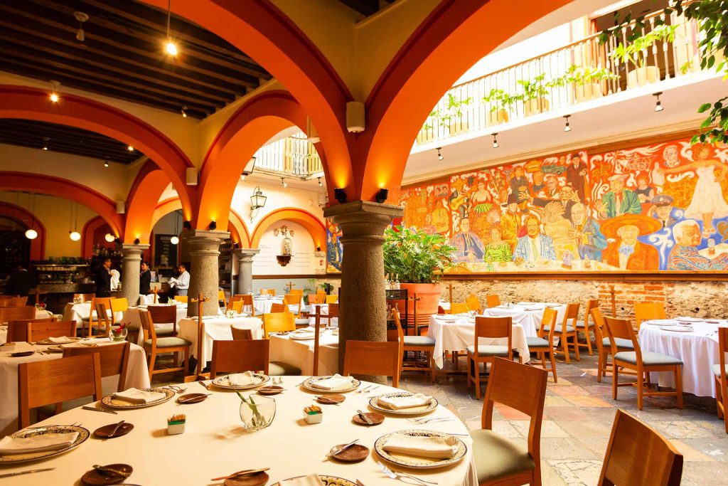 restaurante el Mural de los poblanos 1