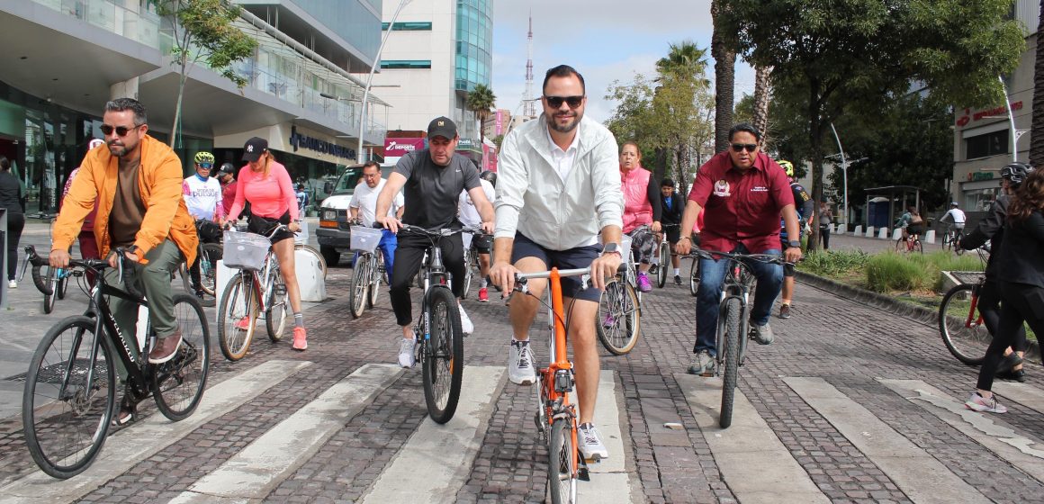 Más de 6 mil ciclistas participan en la rodada “La Bici Mueve a la Capital” en Puebla