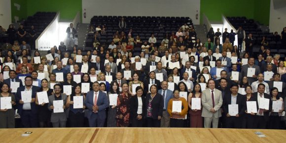 BUAP otorga certeza jurídica a 126 docentes de 27 unidades académicas