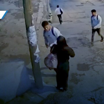Asalto a mujer Amozoc Asaltan a mujer mientras esperaba el transporte público en Amozoc