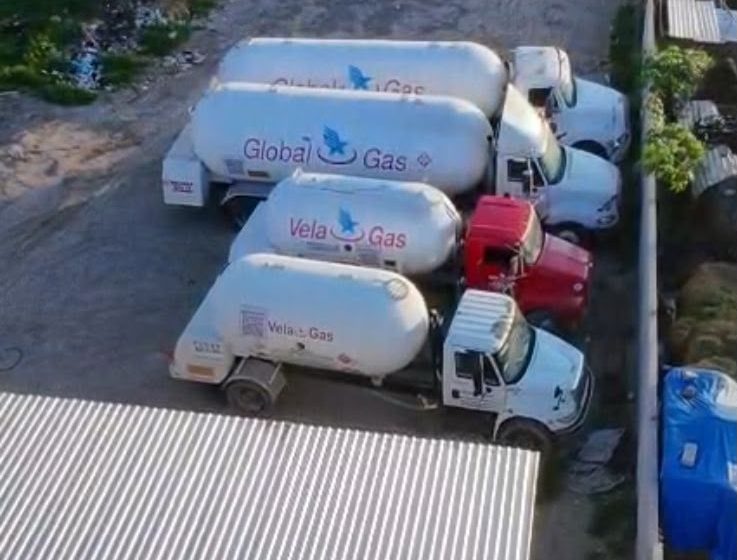 Aseguran inmueble y pipas vinculadas al huachicol en Tepeaca