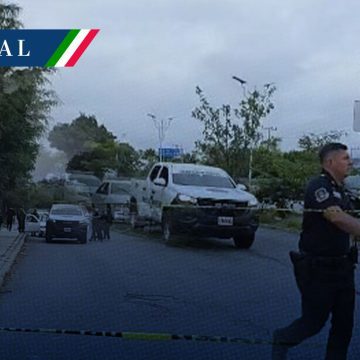 Abandonan vehículo con cuatro cuerpos frente al Congreso de Guerrero