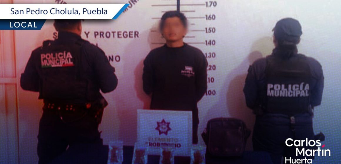 Cae presunto distribuidor de droga en Santiago Momoxpan