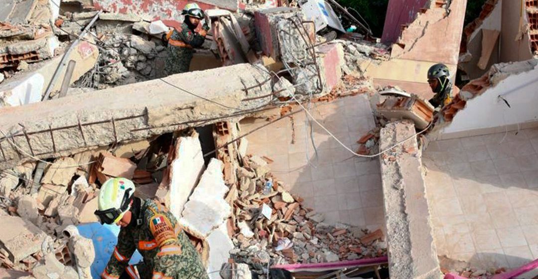 Agrupamiento “Yumare” de México rescata a sobreviviente de terremotos en Venezuela