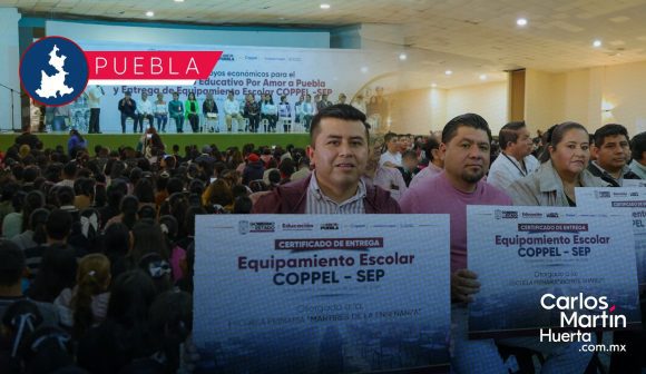 Entrega SEP más de 12 mil becas a estudiantes
