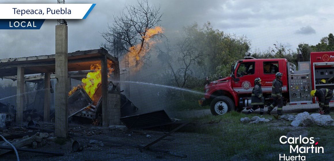 Explosión de pipas de gas en Tepeaca provoca desalojo de centro escolar y habitantes