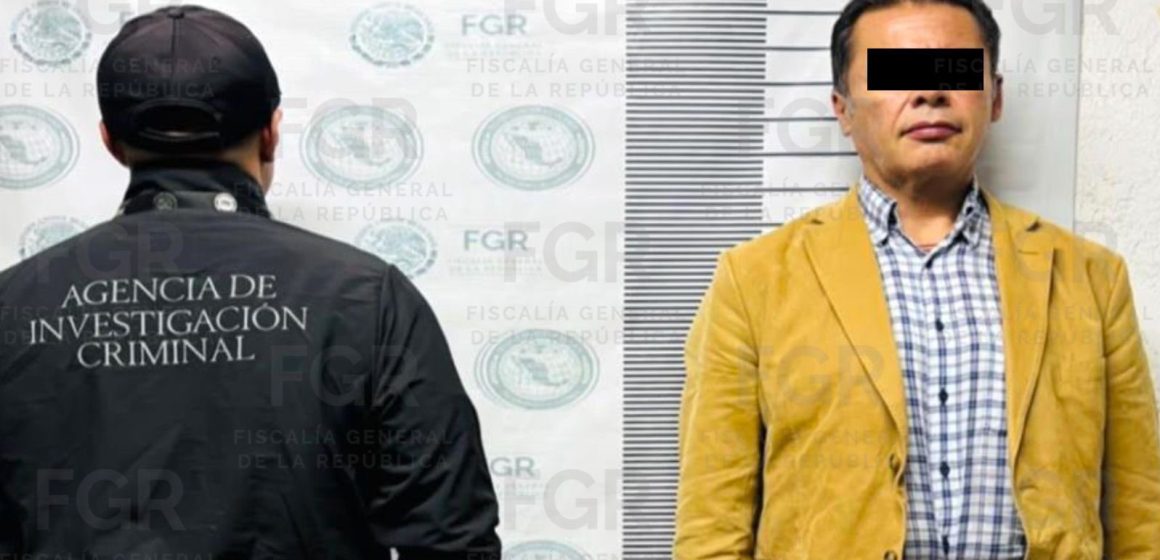 FGR detiene a exfuncionario del SAT por presunto enriquecimiento ilícito
