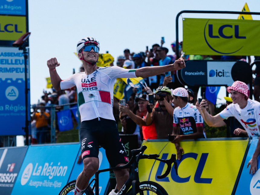 Isaac del Toro hace historia en los Alpes: Campeón del Tour de Auvernia-Ródano-Alpes