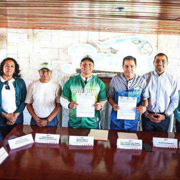Omar Muñoz refrenda alianza con Pericos de Puebla