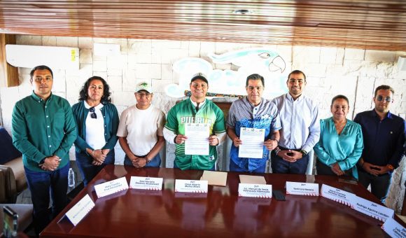 Omar Muñoz refrenda alianza con Pericos de Puebla