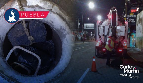 Agua de Puebla detecta que vandalismo y escombros taparon el drenaje en la Prolongación de la 24 Sur