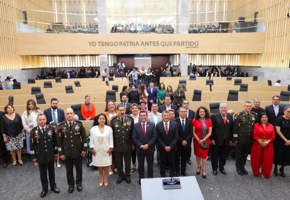 Presea General Ignacio Zaragoza: Reconocen el servicio, lealtad y amor por Puebla de ciudadanos ejemplares
