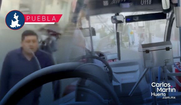 Conductor da piedrazo a alimentadora de RUTA en Zavaleta; sería un montachoques