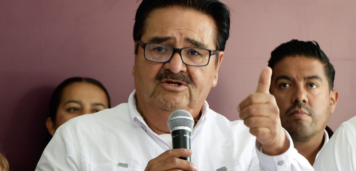 Agustín Guerrero evita confirmar aspiración a la dirigencia de Morena Puebla