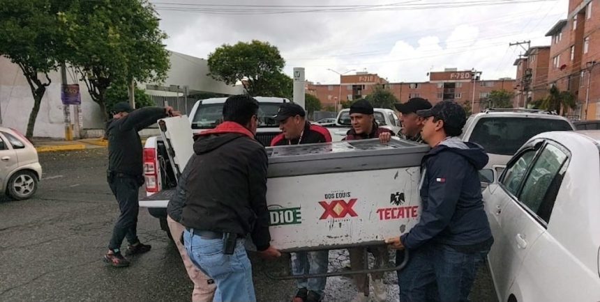 Retiran puestos clandestinos de cerveza y clausuran negocio en San Bartolo
