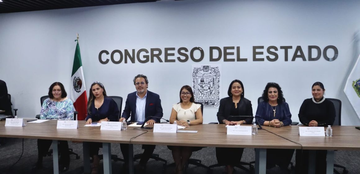 Congreso impulsa acciones para fortalecer la atención a personas adultas mayores