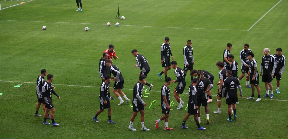 Perú entrena en Puebla y se declara listo para enfrentar a España en partido amistoso