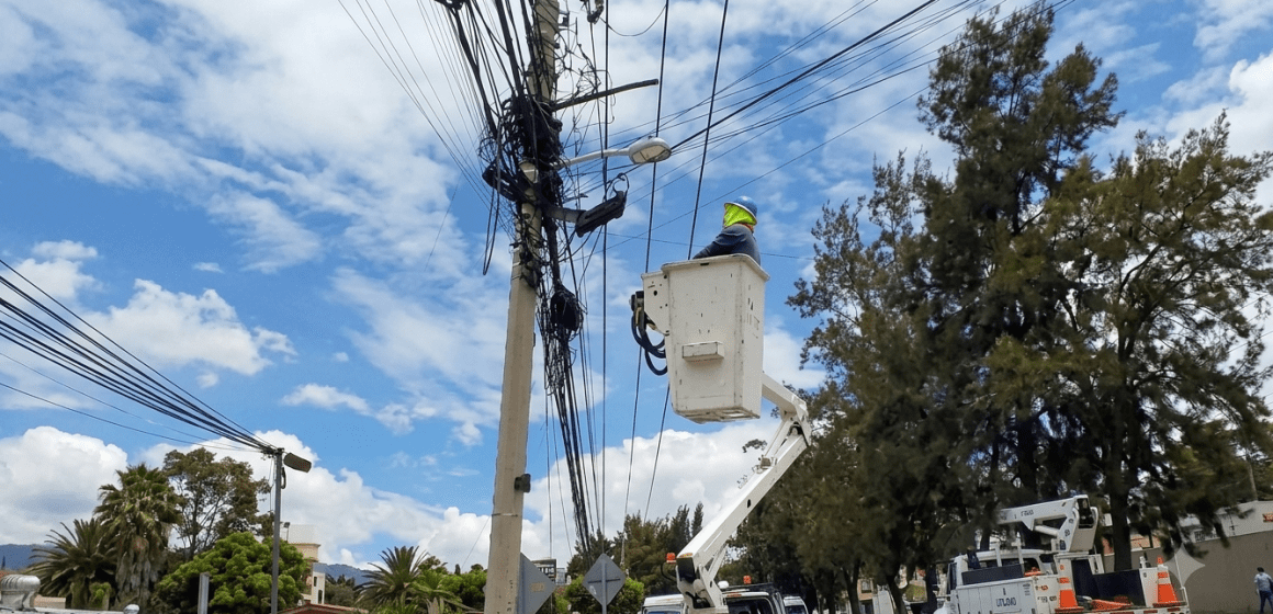 Acciones permanentes fortalecen los servicios públicos en San Pedro Cholula