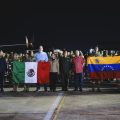 SRE confirma que 73 mexicanos en Venezuela están a salvo tras los sismos; 26 buscan ser repatriados