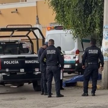 policia Hombre fallece a un costado de la iglesia de Santa Bárbara Almoloya