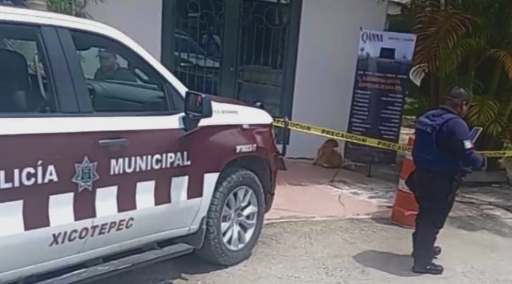 Asesinan a balazos a abogado dentro de su despacho en Xicotepec