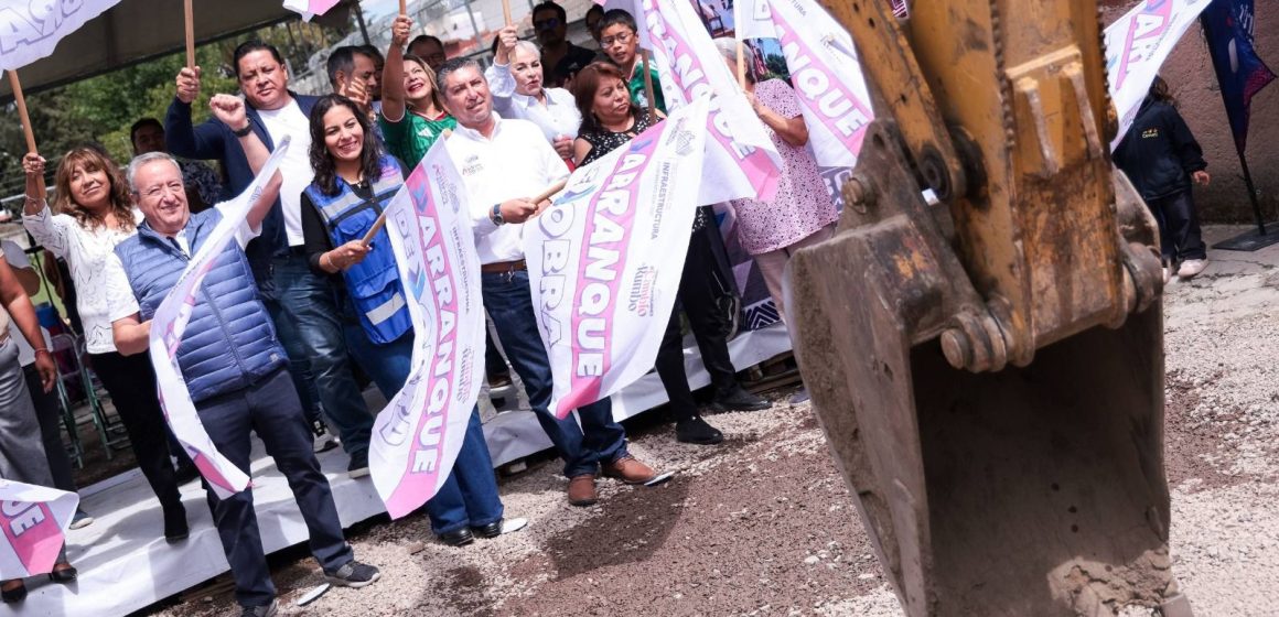Inicia Lupita Cuautle pavimentación de la calle 12 oriente en San Andrés Cholula