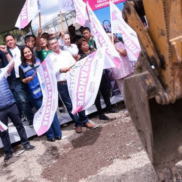 Inicia Lupita Cuautle pavimentación de la calle 12 oriente en San Andrés Cholula