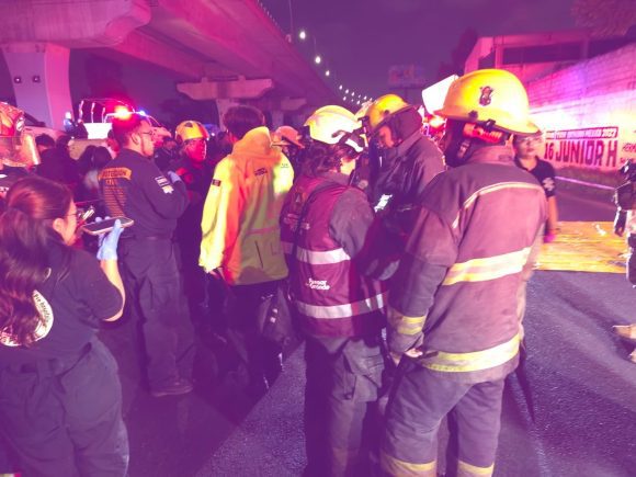 Fuera de peligro, comunidad del Tecnológico de Tepexi tras accidente en la México-Puebla: SEP