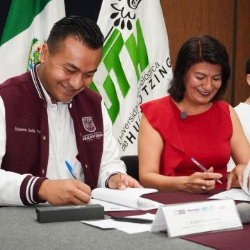Roberto Solís garantiza la titulación de 100 jóvenes de la UTH con “Becas Creciendo Juntos”