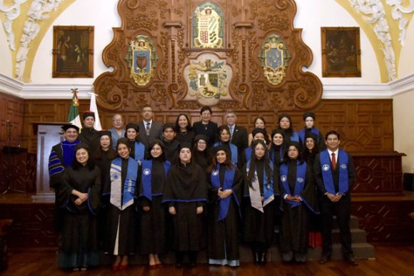 BUAP gradúa a nueva generación del Posgrado en Ciencias Microbiológicas