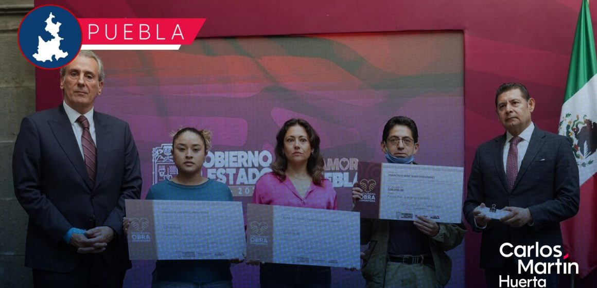 Apoyos comercios afectados inundaciones Centro Gobierno Estatal y Municipal entregan recursos a damnificados por lluvias en el Centro