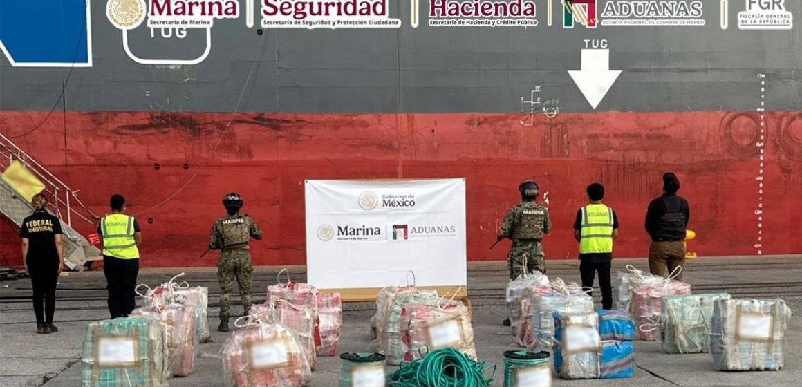 FGR Aseguran más de una tonelada de cocaína en puerto de Lázaro Cárdenas