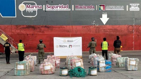 Aseguran más de una tonelada de cocaína en puerto de Lázaro Cárdenas