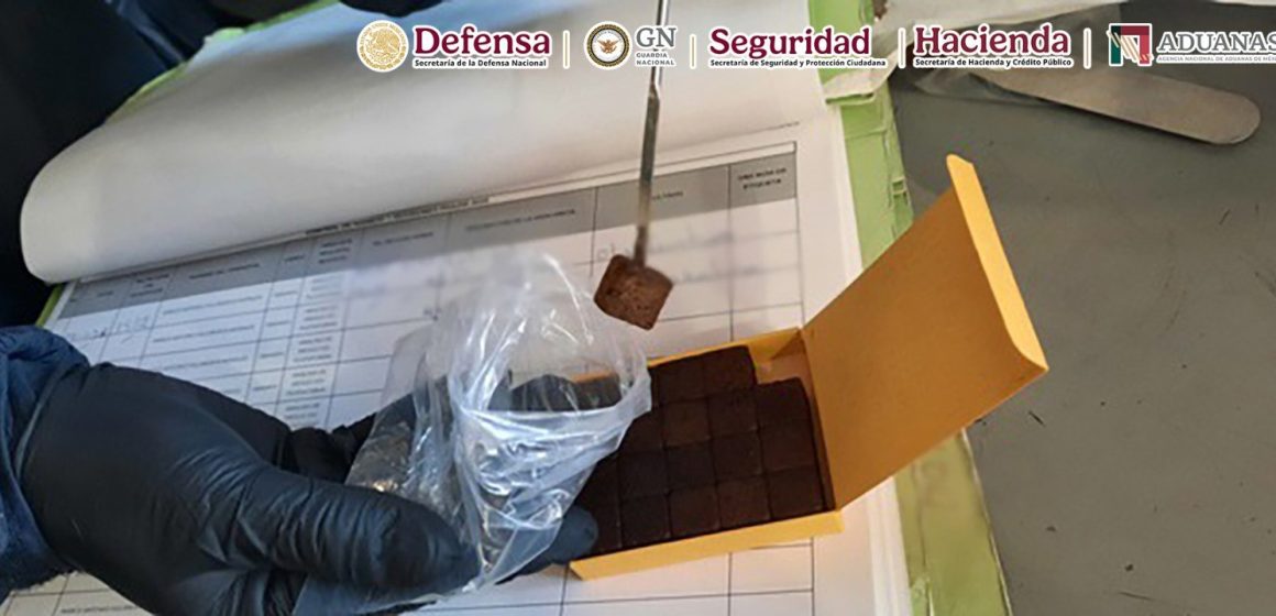 HOliMfqXEAAXdTC Interceptan cargamento de 240 gomitas con cannabis en el Aeropuerto de Toluca