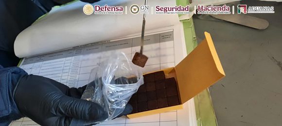 Interceptan cargamento de 240 gomitas con cannabis en el Aeropuerto de Toluca