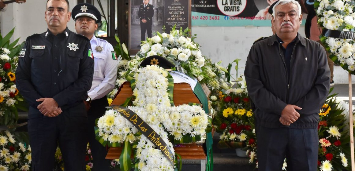Homenaje policía Santa Clara Ocoyucan Rinden homenaje y último pase de lista al subdirector de la policía de Ocoyucan
