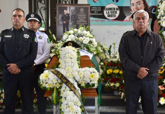 Rinden homenaje y último pase de lista al subdirector de la policía de Ocoyucan