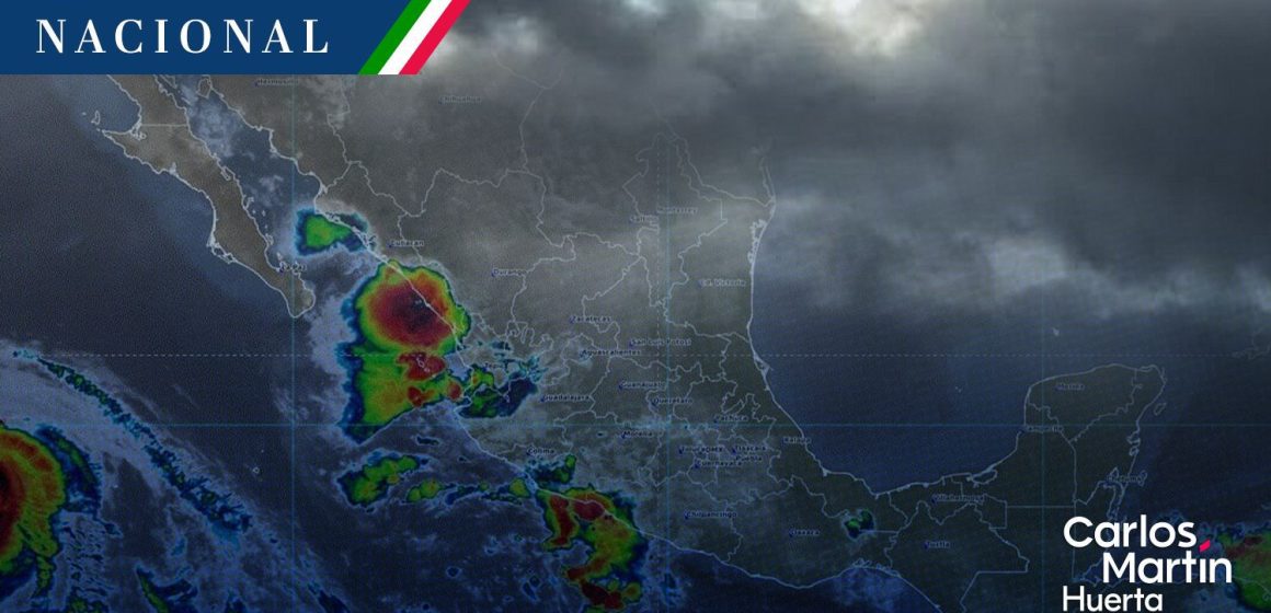 Monzón mexicano y la Onda Tropical 22 desatan lluvias muy fuertes y calor extremo