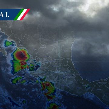 Monzón mexicano y la Onda Tropical 22 desatan lluvias muy fuertes y calor extremo