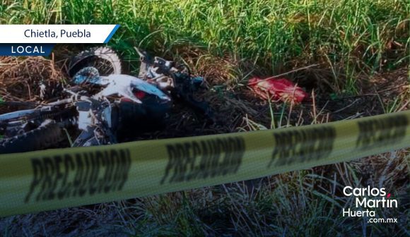 Asesinan a motociclista en Chietla; investigan móvil