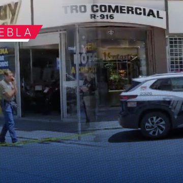 Muere mujer policía al dispararse dentro de la tienda Macropay en el Centro