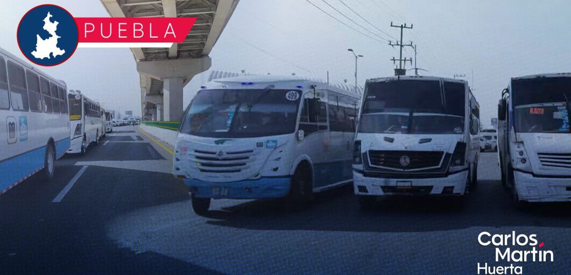 PHOTO-2026-07-20-10-44-22 Transportistas cierran la autopista México-Puebla hacia la CDMX