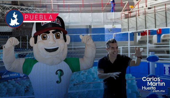 Reconocen trayectoria de luchadores poblanos en 73 Aniversario de la Arena Puebla