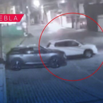 Captan robo de llanta a camioneta estacionada en la Vicente Guerrero